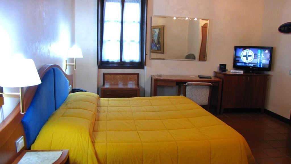 Agriturismo Cassinazza Orsenigo Chambre photo